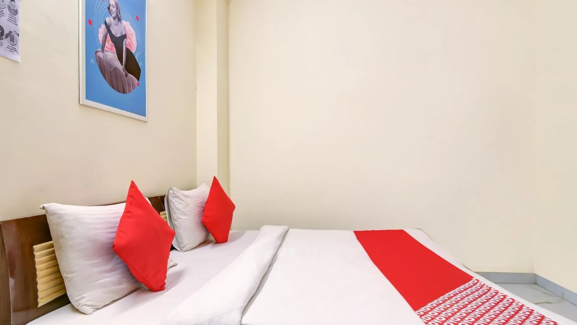 Hotel O 74192 Vishwakarma Palace Delhi