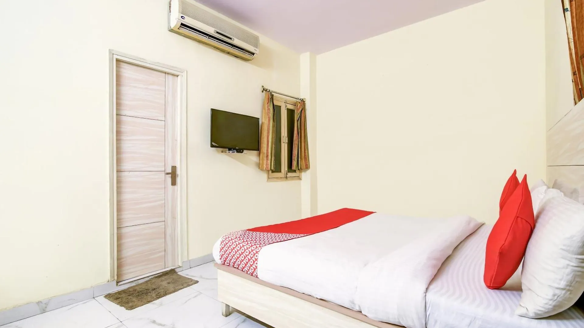 Hotel O 74192 Vishwakarma Palace Delhi  Delhi (National Capital Territory of India)